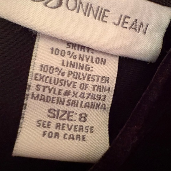 Girls gorgeous dress black velvet (look) and black & white taffeta (look). - Picture 4 of 4